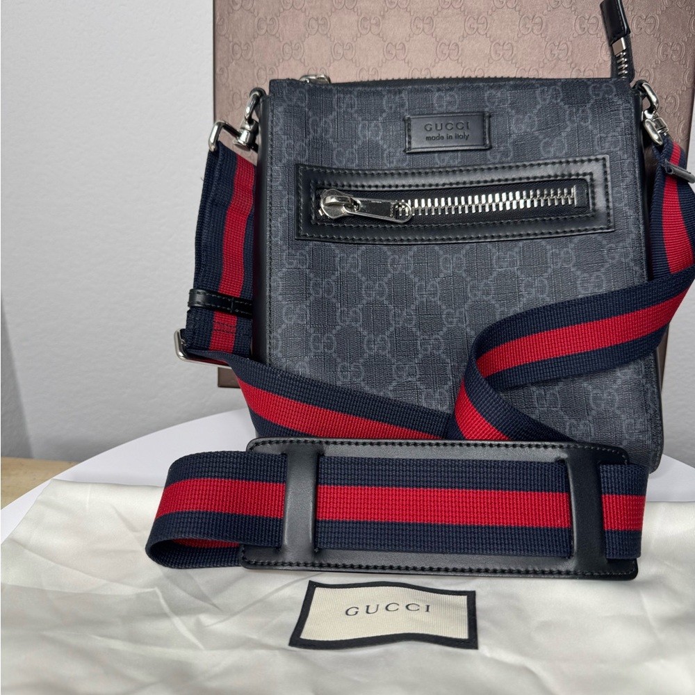 Gucci Messenger Bag